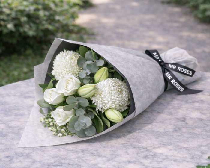 Snow White flower bouquet