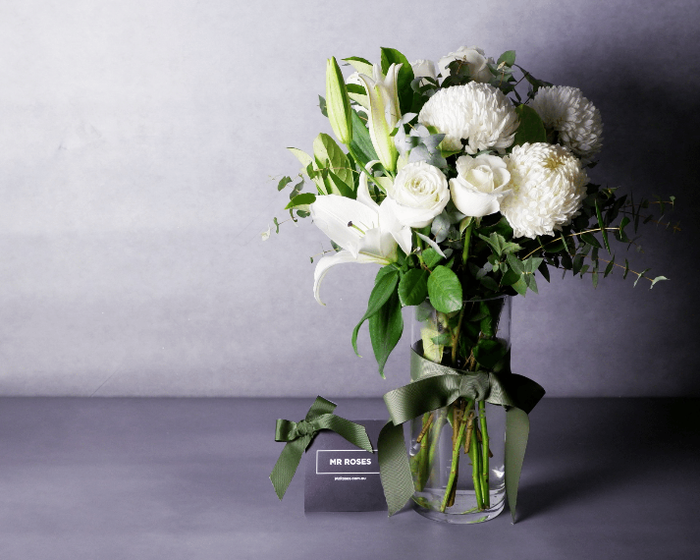 white chrysanthemum flower arrangement